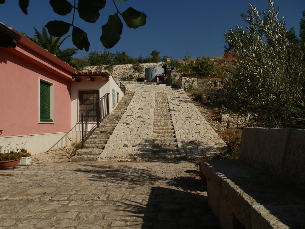 La Pietra Villa Chiaramonte Gulfi Bilik gambar