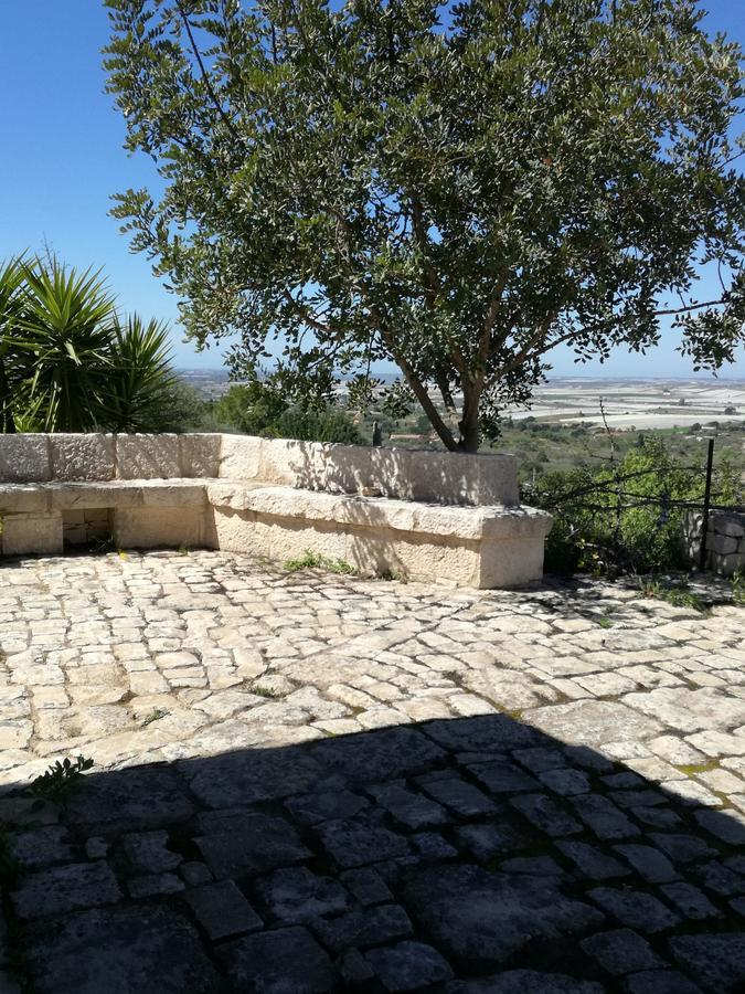 La Pietra Villa Chiaramonte Gulfi Luaran gambar