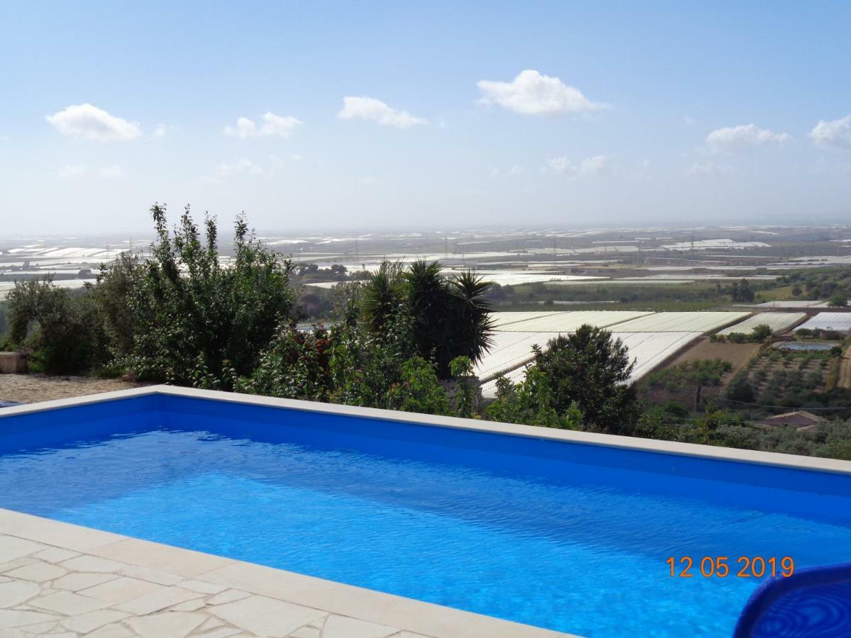La Pietra Villa Chiaramonte Gulfi Luaran gambar